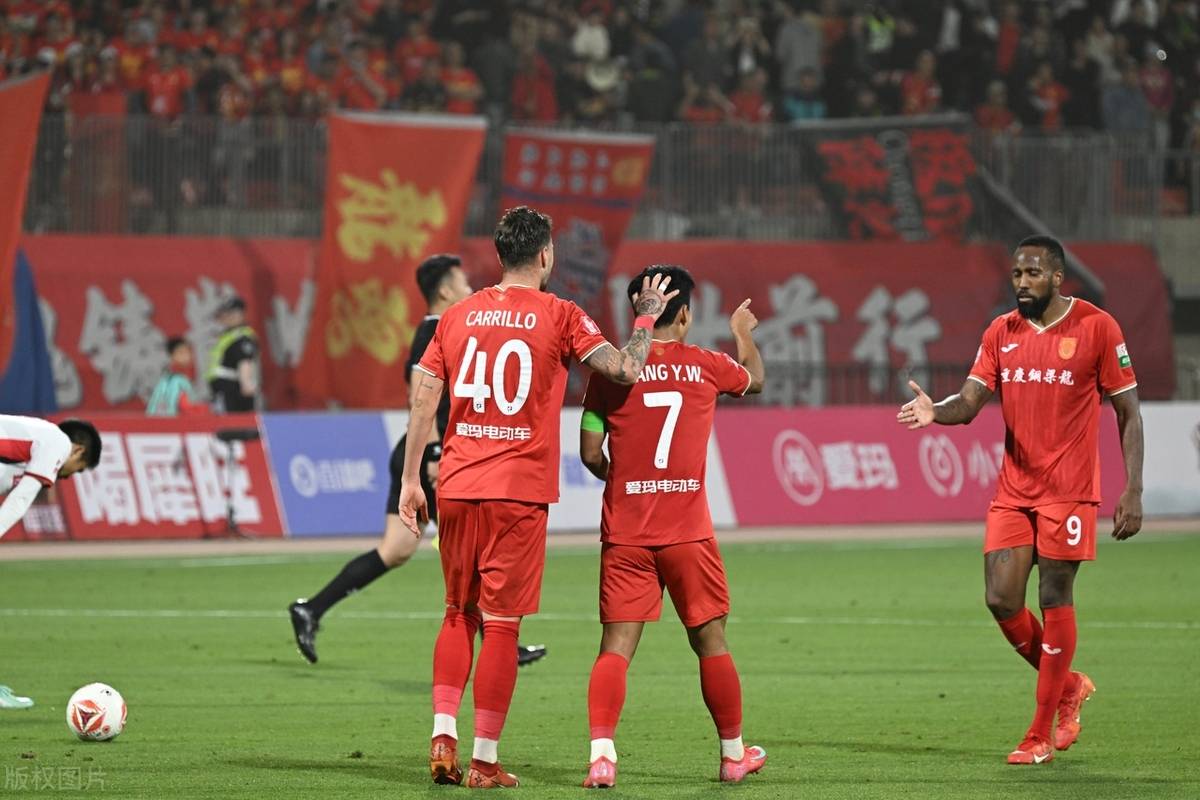 中甲第16轮杀疯了！广州豹0-2铁人1-0铜梁龙4-3绝杀，积的简单介绍